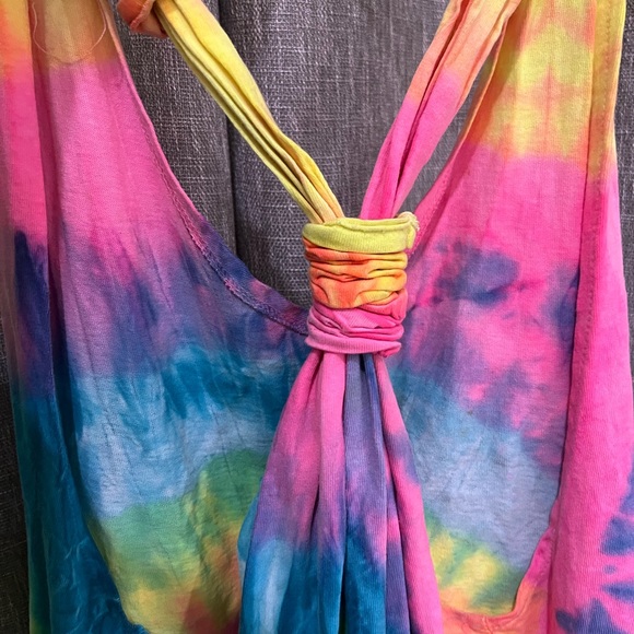 Sun Triangle Tie Dye Romper with Pockets and Knot/Open Back - Picture 4 of 4